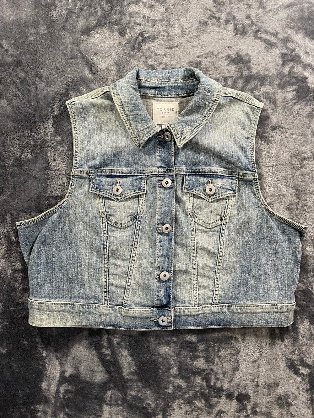 Torrid Denim Vest Crop Trucker Jean Jacket Distressed Plus Size 1X